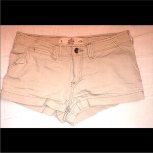 Khaki Hollister shorts